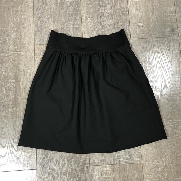 THEORY Women’s Black Skirt with Pockets Size P - Picture 2 of 5
